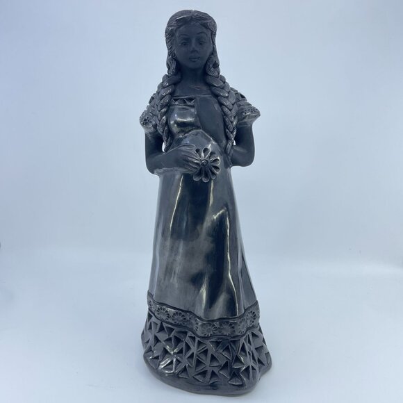vintage oaxacan barro negro (black clay) woman figurine braided hair repaired - Picture 1 of 12